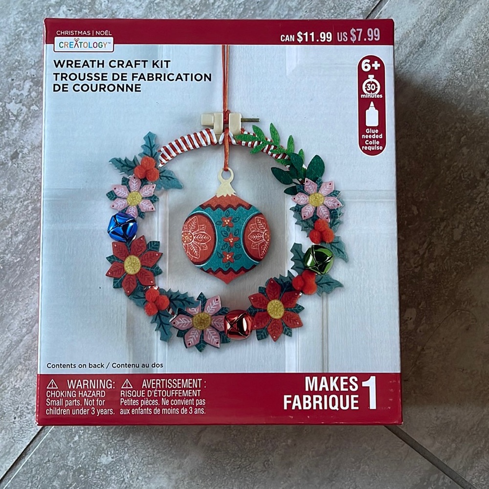 Creatology Wreath Craft Kit